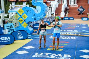 BIB: 5222, 286
                            <button type="button" onclick="openModal(22749983)" class="btn btn-primary btn-sm float-right btn-popup" data-toggle="modal" data-target=".modal-high-quality">
                        <i class="fas fa-shopping-cart"></i> Add to Cart
                    </button>
                                            <button type="button" onclick="isThisMe(22749983, true)" class="btn btn-success btn-sm float-right btn-popup btn-isme hidden" data-toggle="tooltip" data-placement="bottom" title="นี่คือรูปของคุณใช่ไหม คลิกที่นี่เพื่อเอาเข้าอัลบั้ม">
                        <i class="fas fa-plus"></i> Add to album
                    </button>
                    <button type="button" onclick="isThisMe(22749983, false)" class="btn btn-warning btn-sm float-right btn-popup btn-isnotme hidden">
                        <i class="fas fa-ban"></i> Remove from album
                    </button>